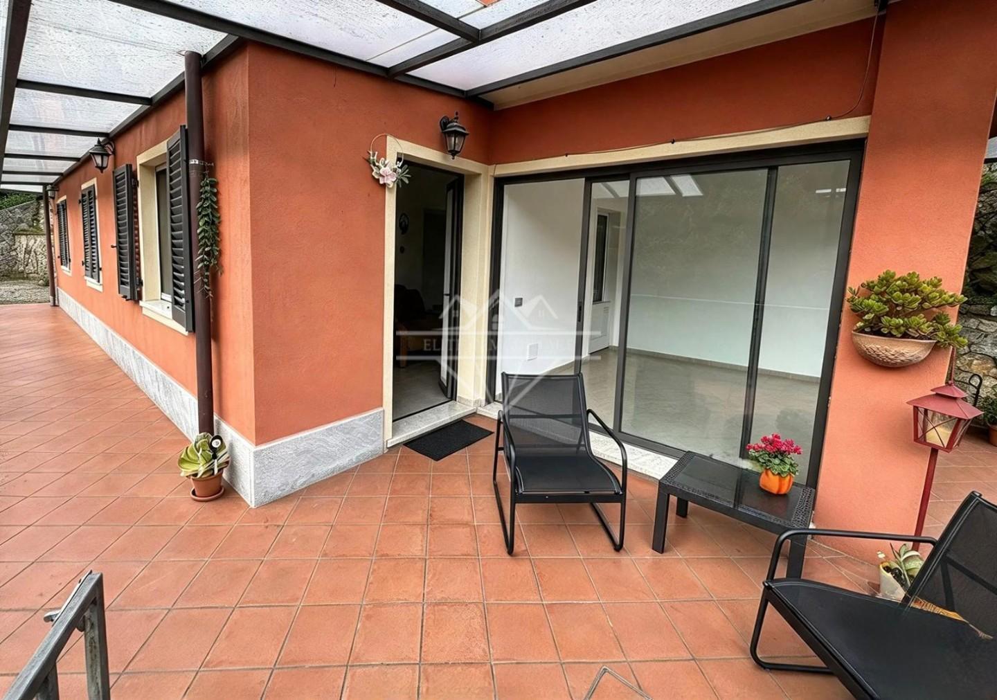 Casa indipendente con giardino, Carrara gragnana