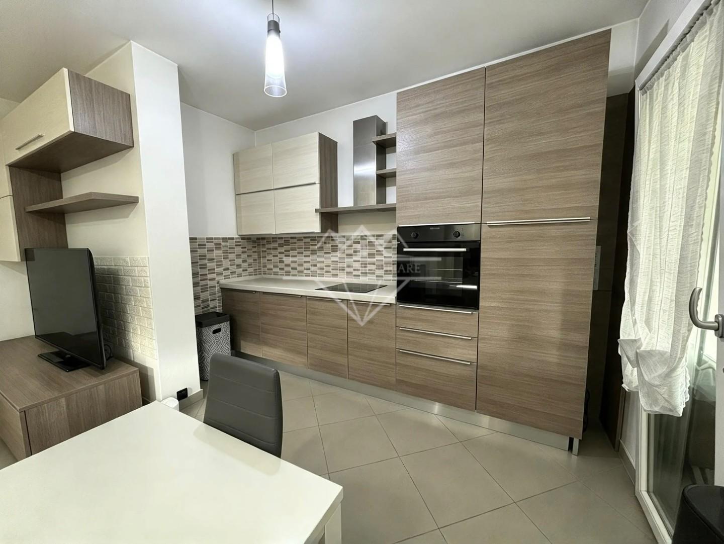 Casa indipendente con giardino, Carrara gragnana