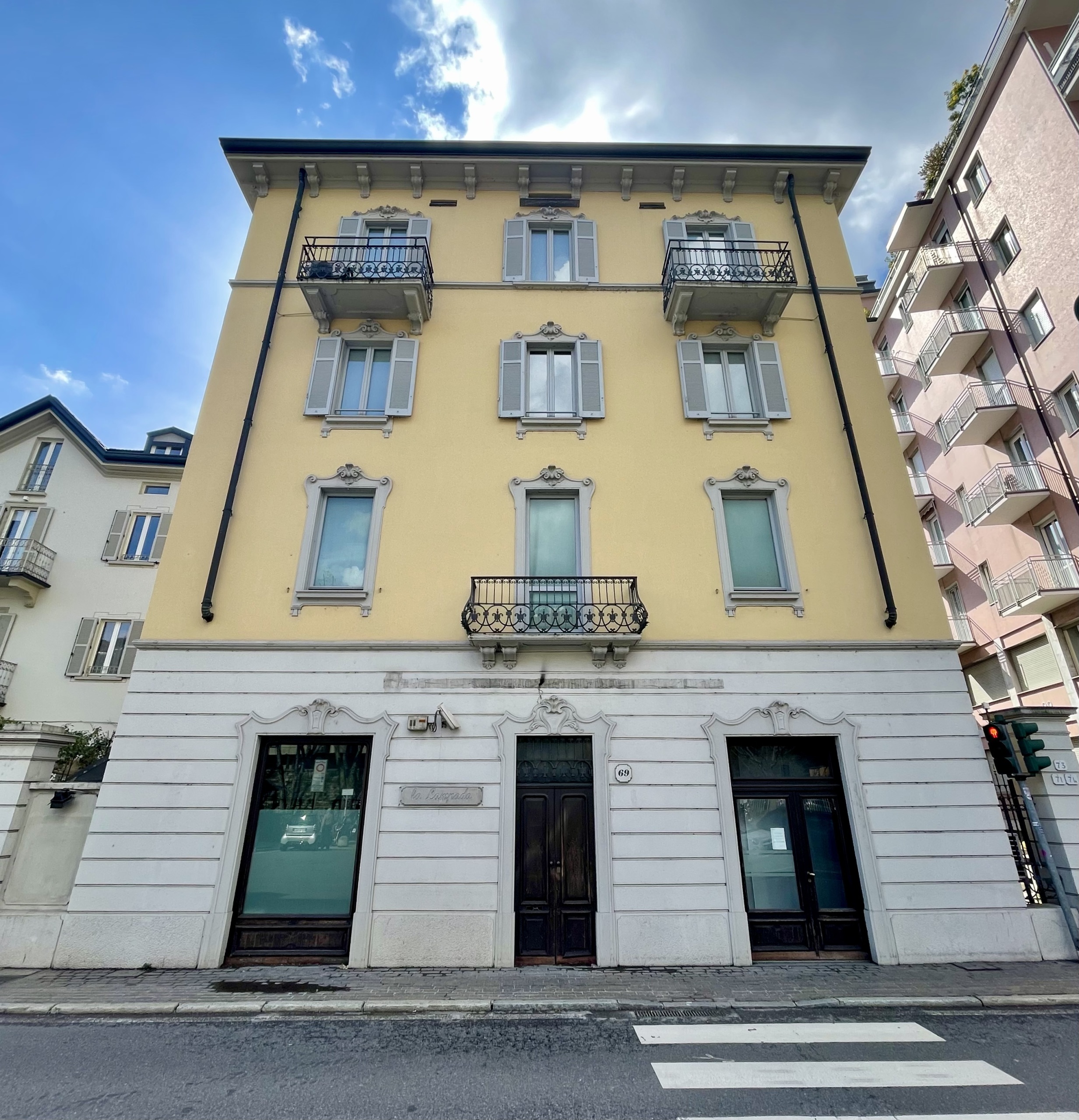 Casa indipendente da ristrutturare in viale varese 69, Como
