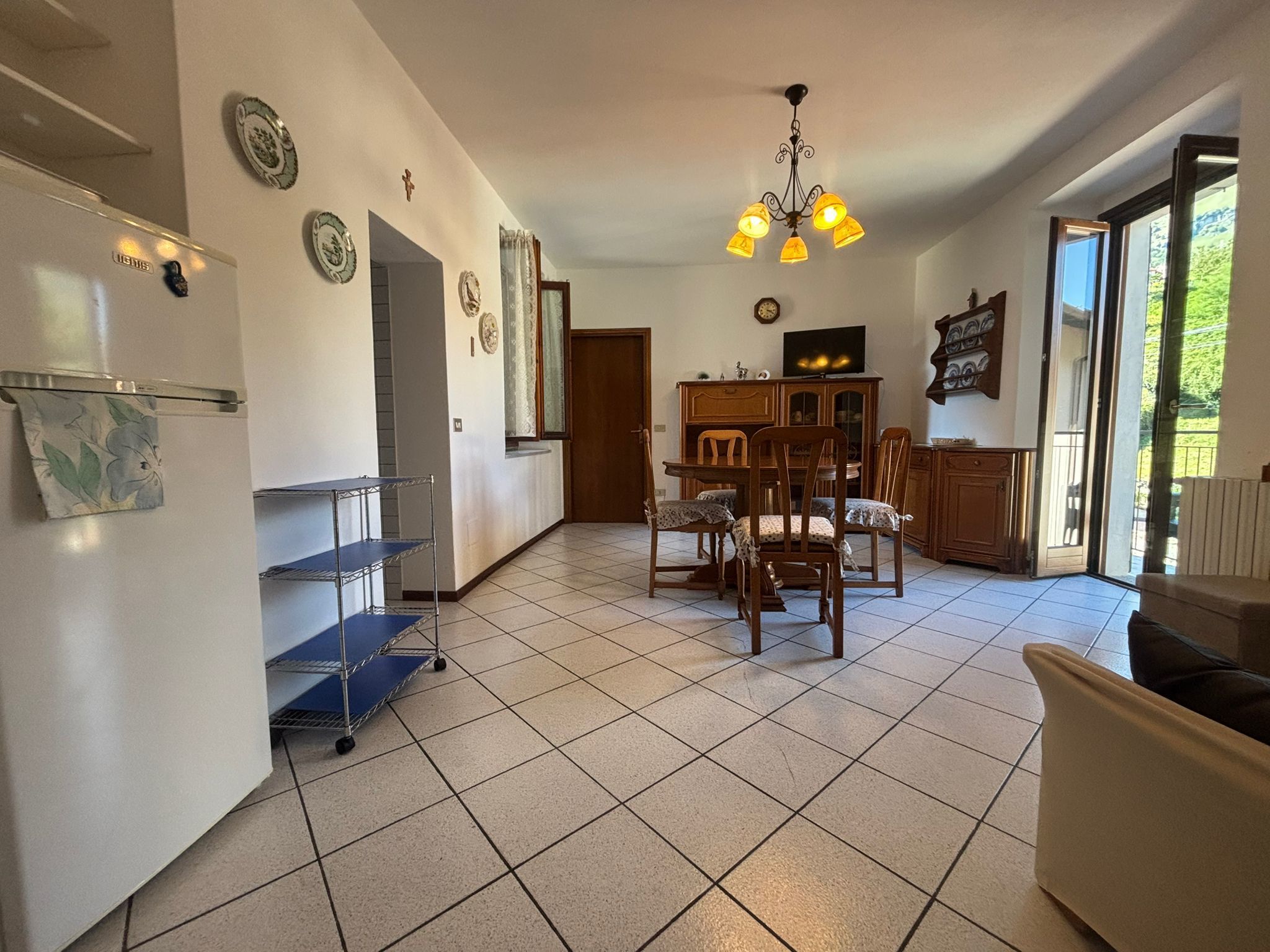 Trilocale in vendita in frazione calozzo 128, Pianello del Lario