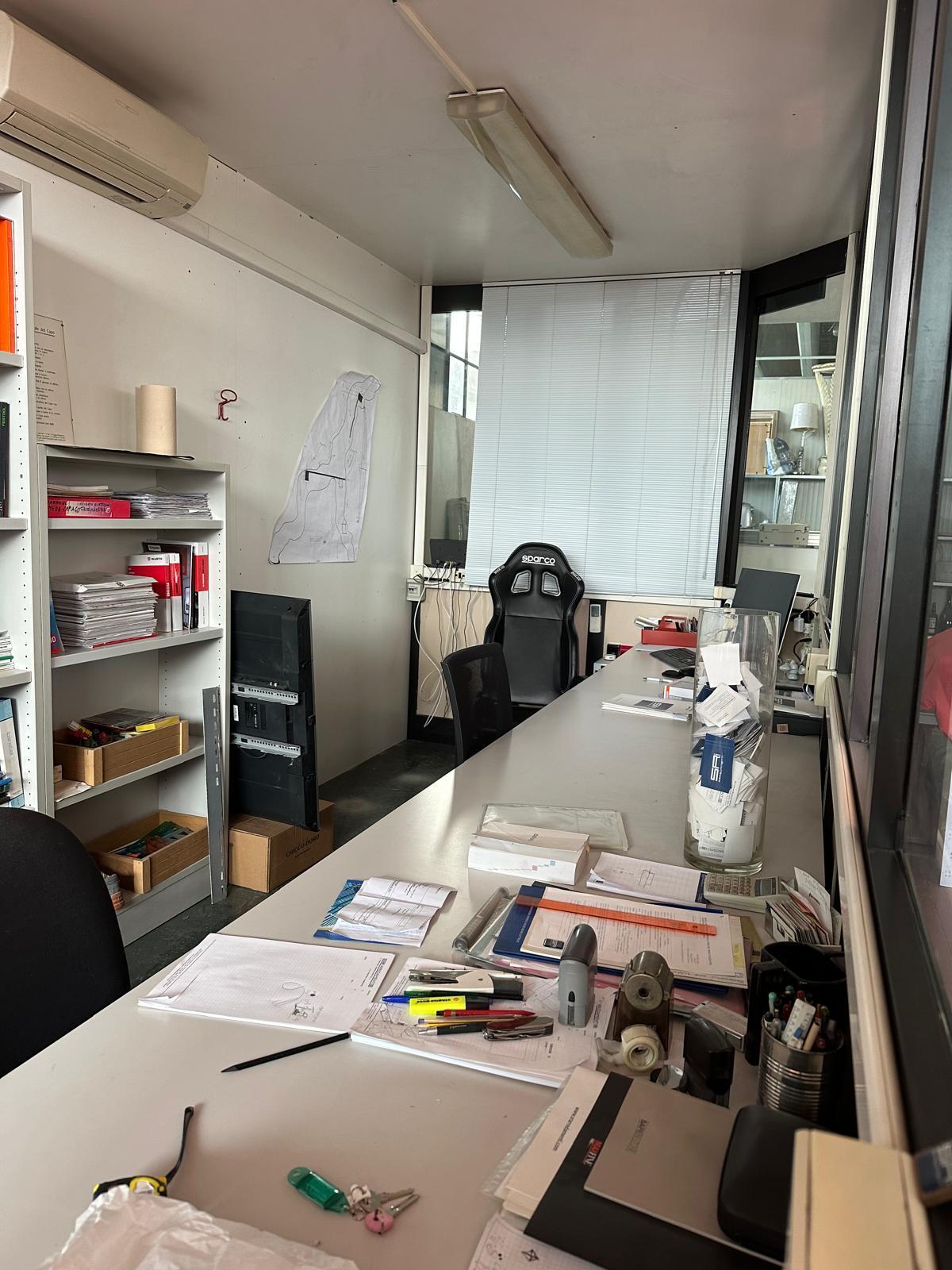 Laboratorio in vendita in via canturina 5, Capiago Intimiano