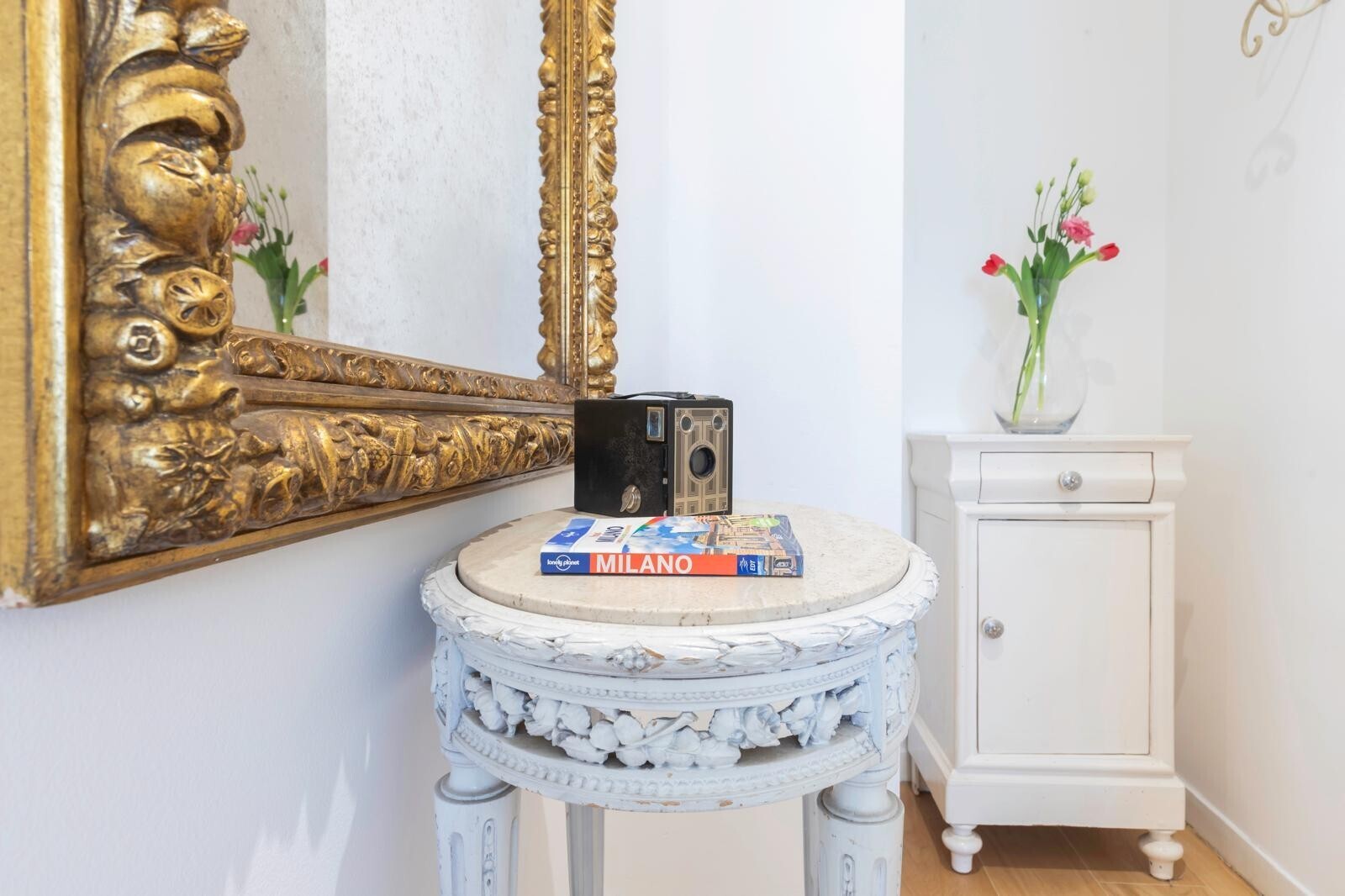 Appartamento con terrazzo in corso magenta 27, Milano