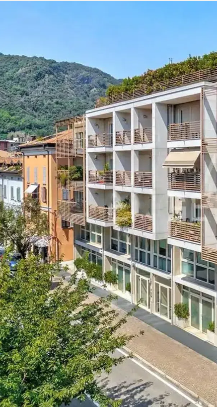 Appartamento con box in via xx settembre 5, Como