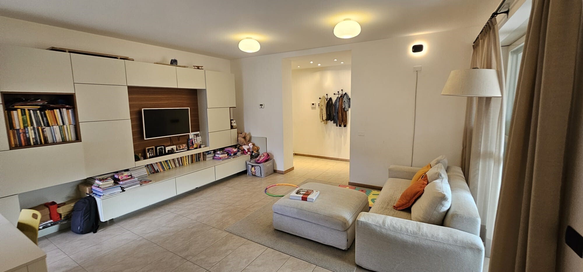 Appartamento con box in via xx settembre 5, Como