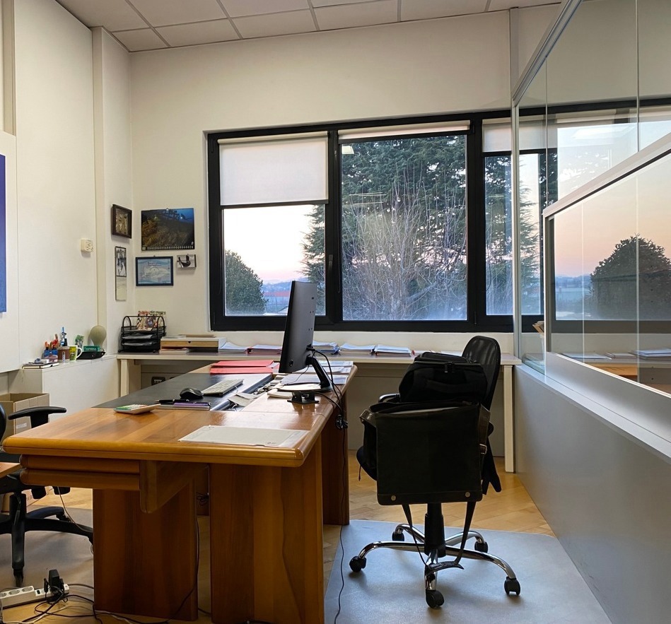 Ufficio ristrutturato in via plinio 1, Grandate