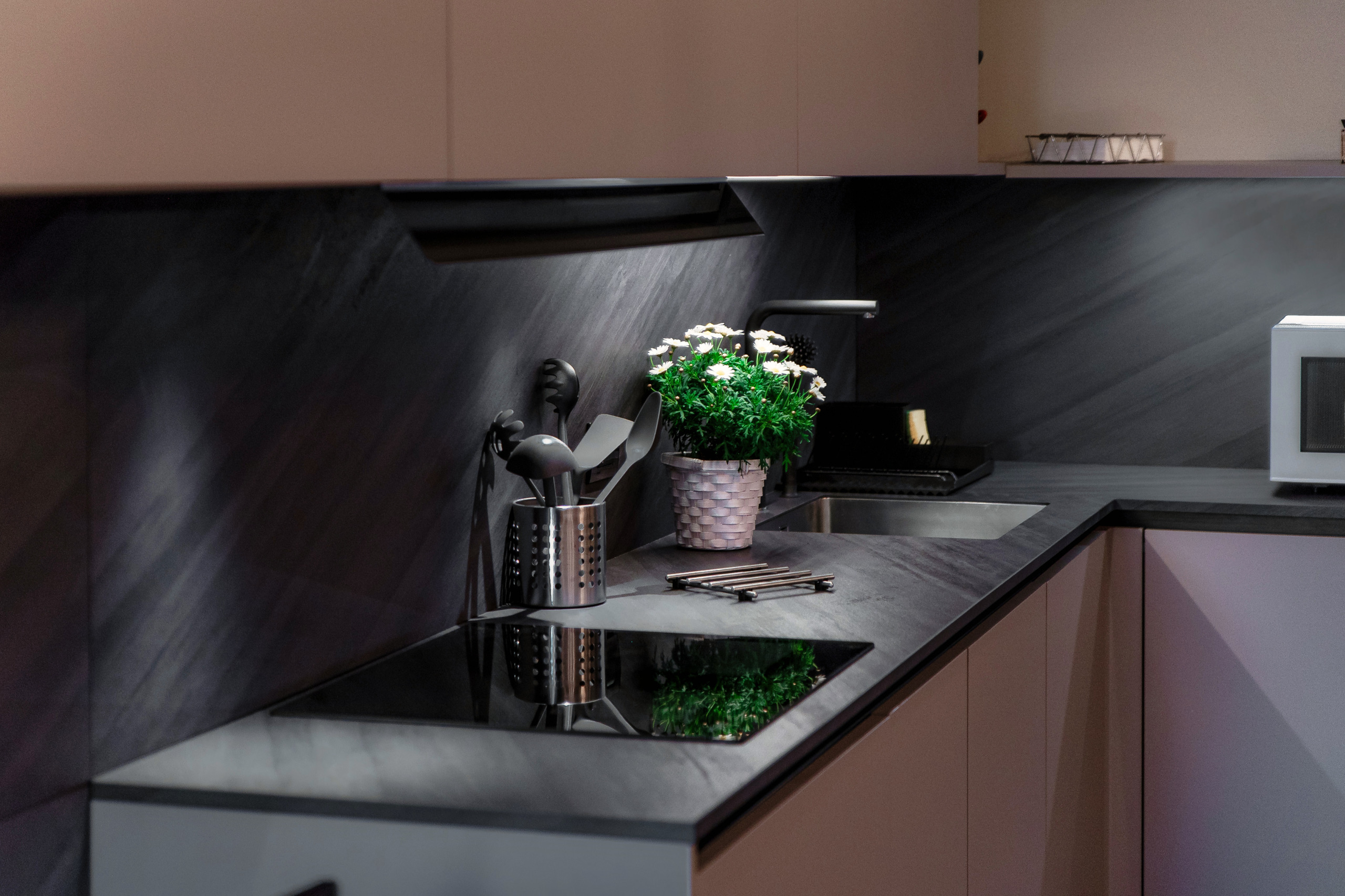 Bilocale ristrutturato in lungolario trento 15, Como