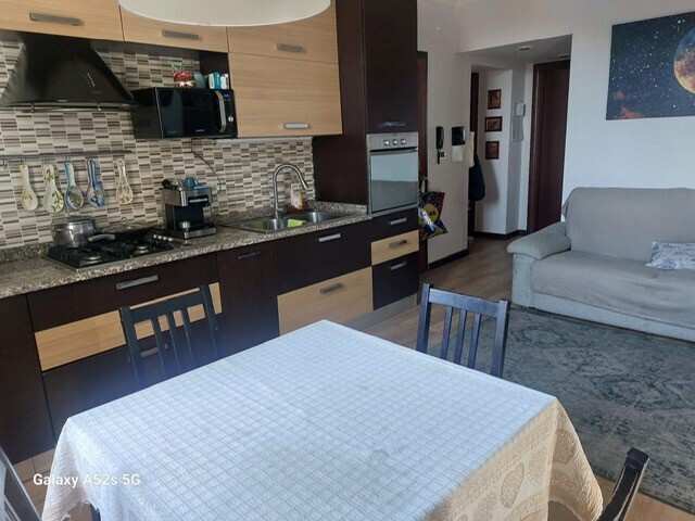 Trilocale in vendita in via alebbio 4, Como