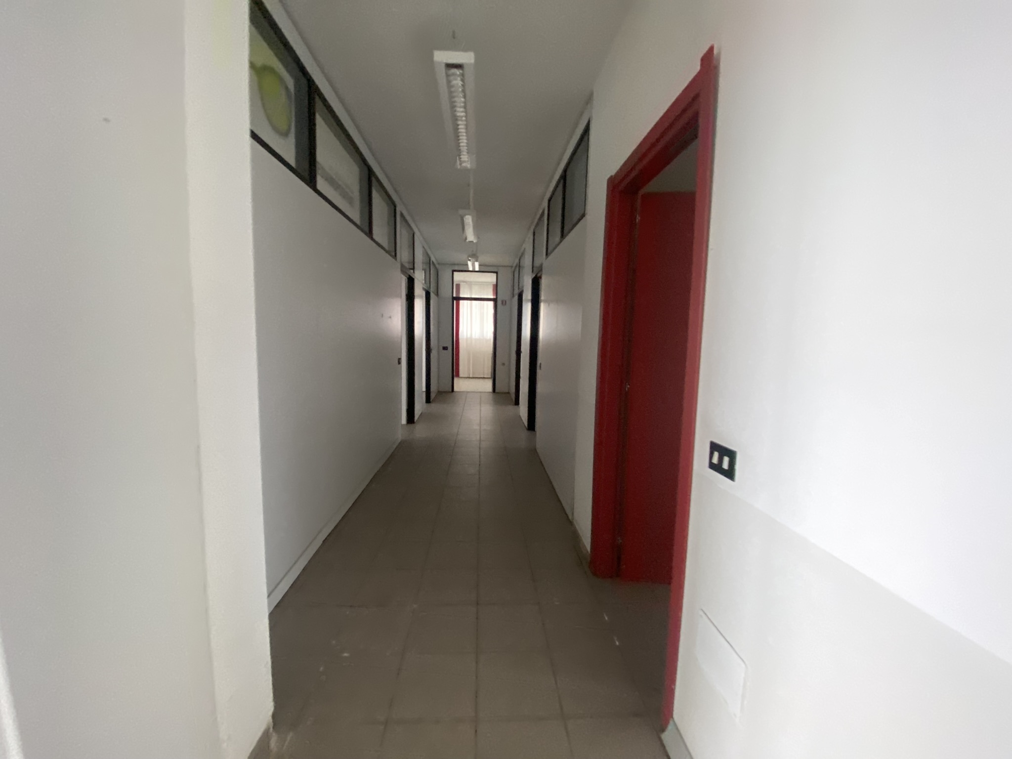 Ufficio da ristrutturare in via giuseppe mazzini 19, Villa Guardia