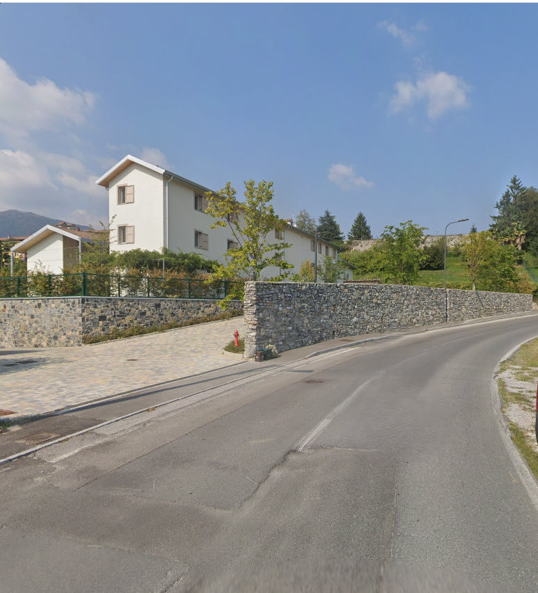 Trilocale con box doppio in via leonardo da vinci, Erba