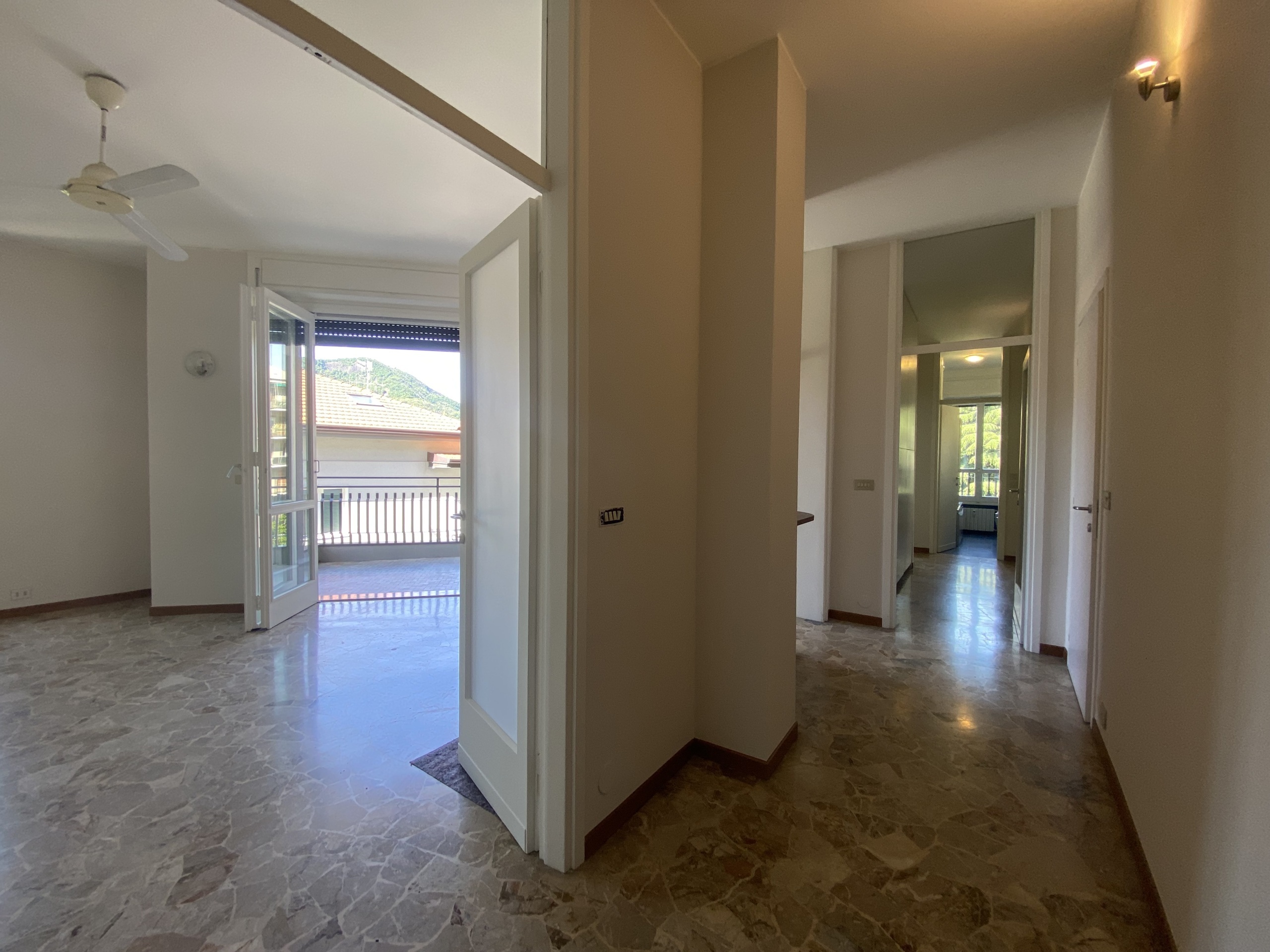 Trilocale in affitto in via rezzonico 61, Como