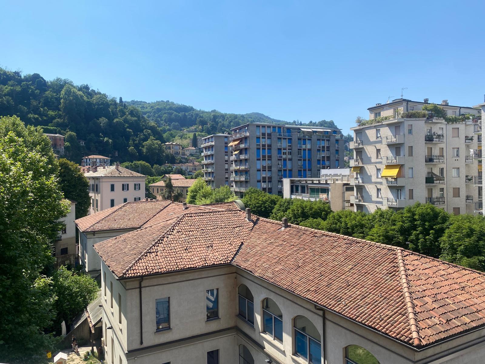 Bilocale con box in viale massenzio masia 79, Como