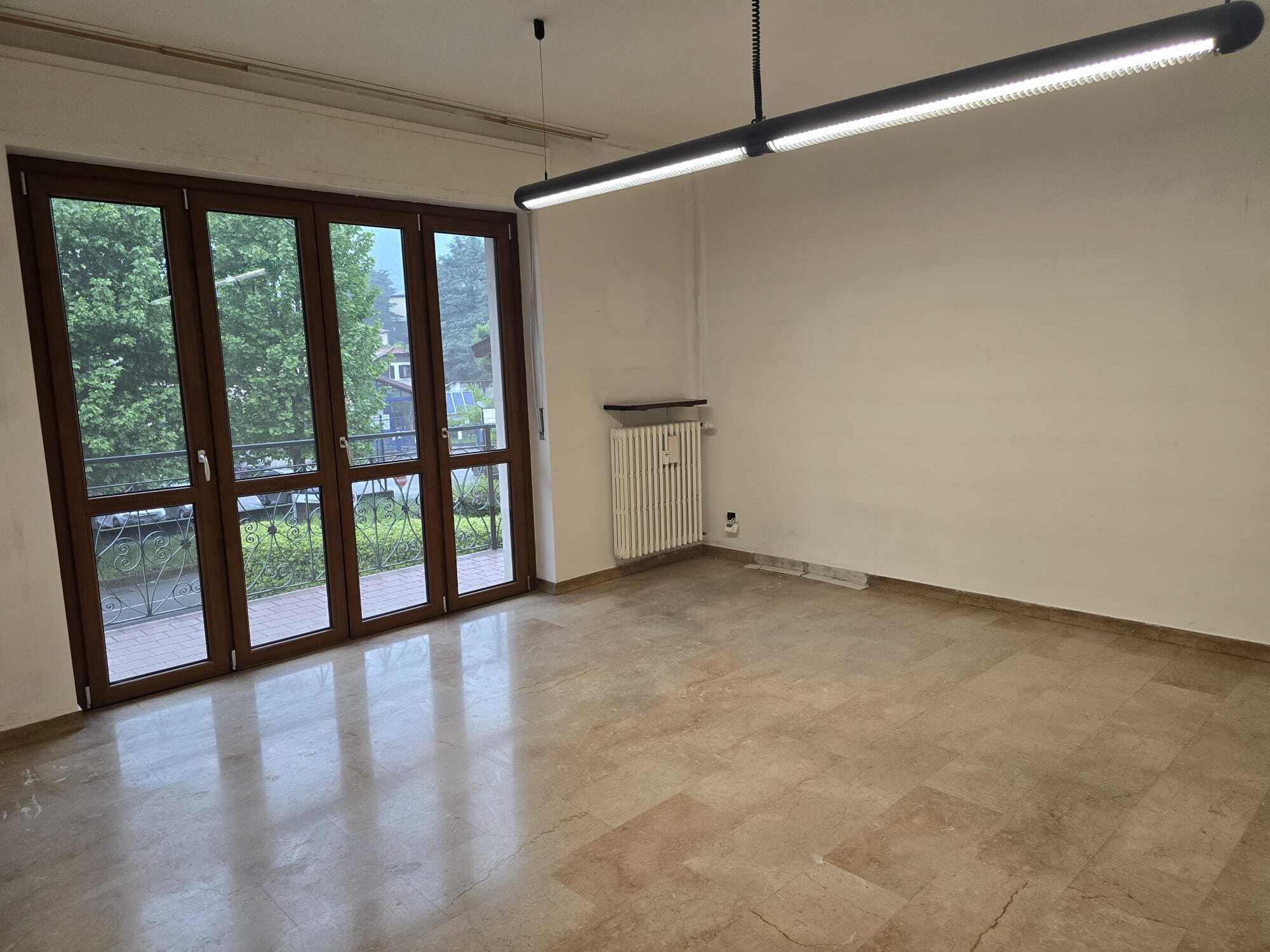 Trilocale in vendita in via giacomo leopardi 16, Erba