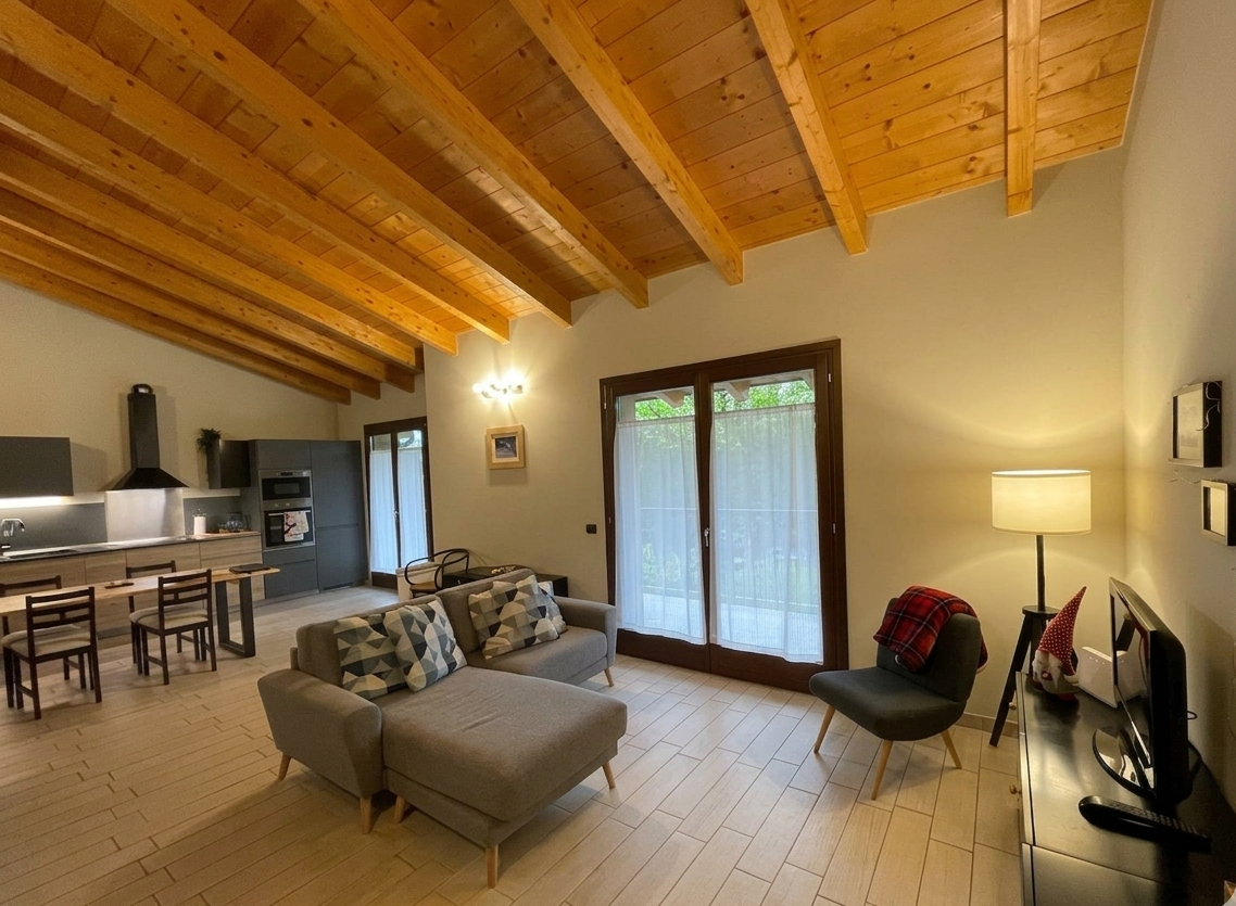 Trilocale con box in via prevosa 18, Albiolo