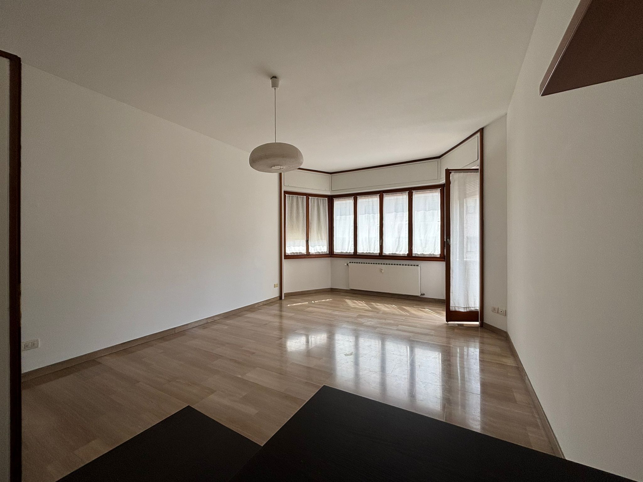 Quadrilocale con box in via morazzone pier francesco mazzucchelli 21, Como