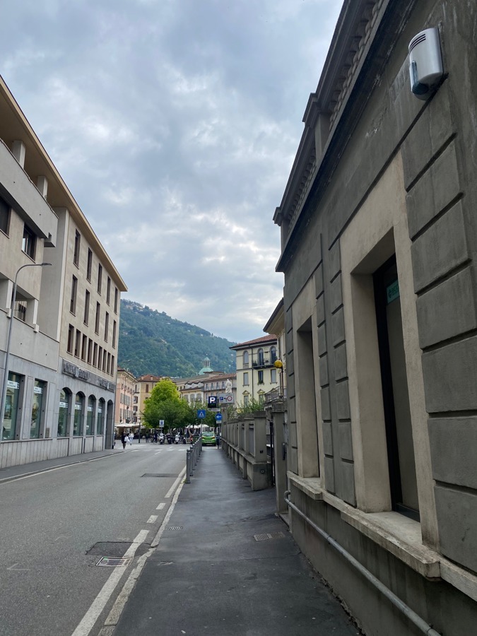 Bilocale ristrutturato a Como
