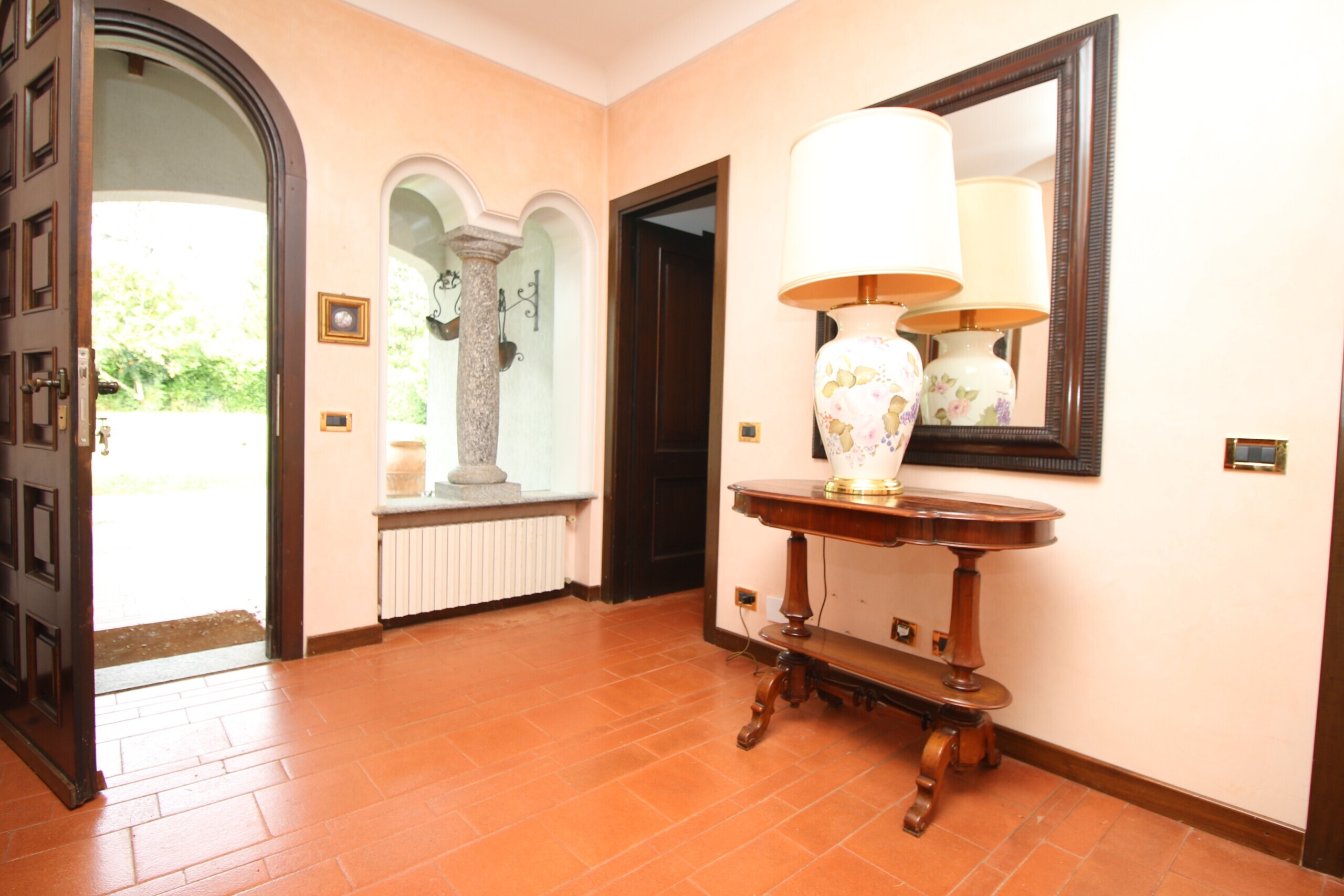 Villa con giardino in via cascina pelada 115, Cant�