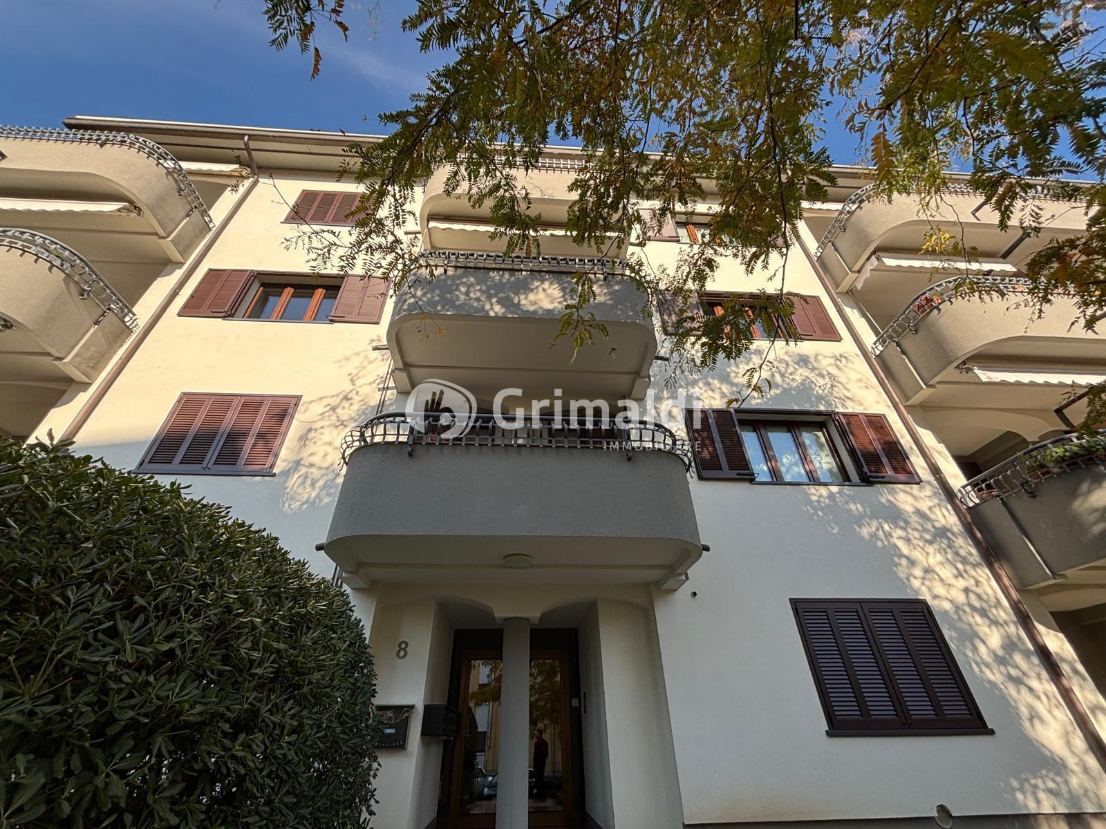 Quadrilocale con box doppio in via don guanella 8, Montano Lucino