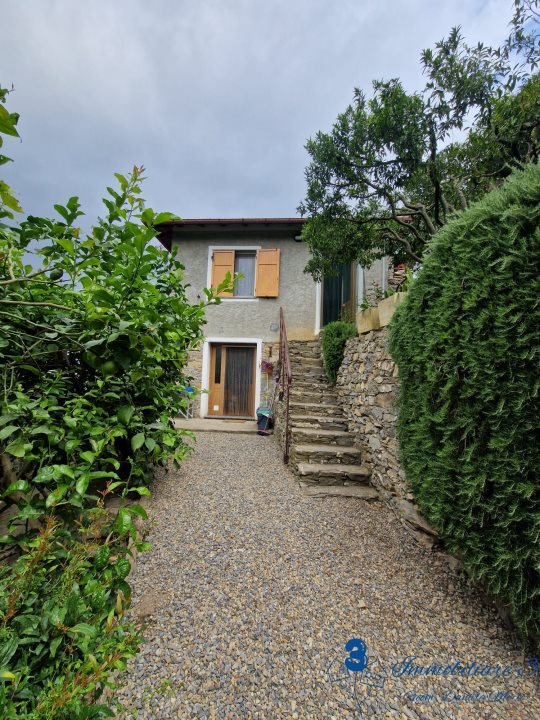 Casa indipendente in vendita a Alassio