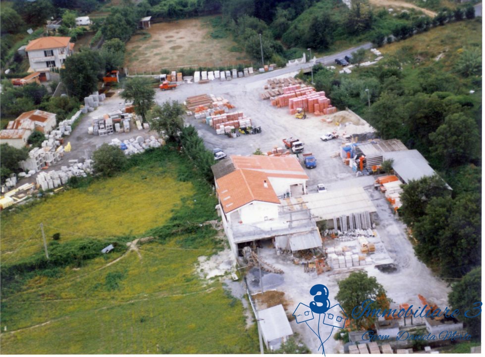Capannone in vendita a Villanova d'Albenga