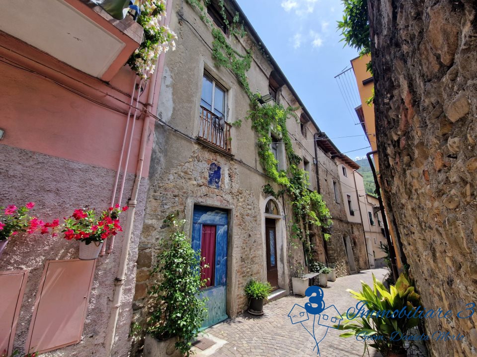 Rustico in vendita a Villanova d'Albenga