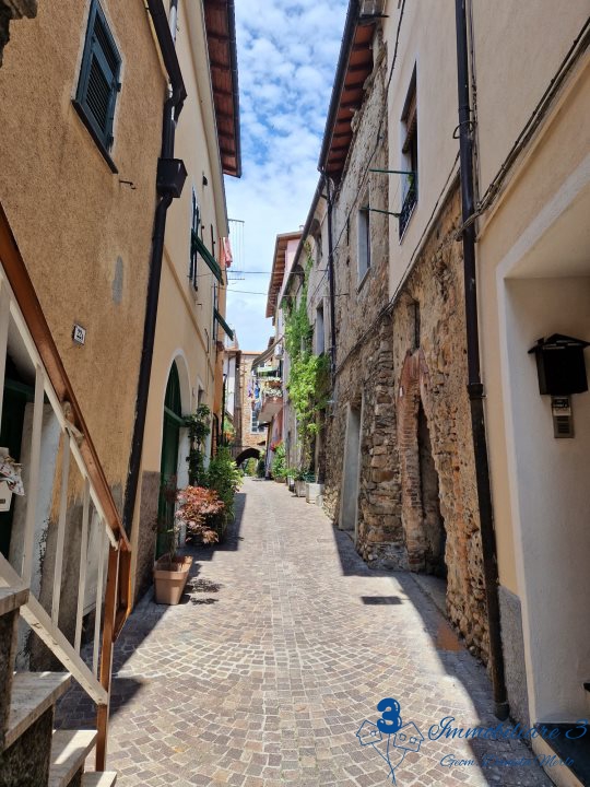 Rustico in vendita a Villanova d'Albenga