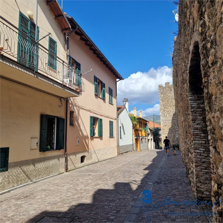 Casa indipendente in vendita a Villanova d'Albenga