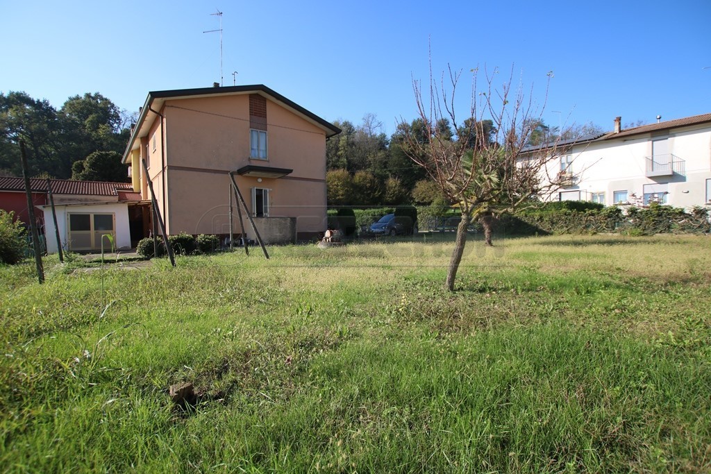 Casa indipendente con giardino in via carbonare, Montegalda