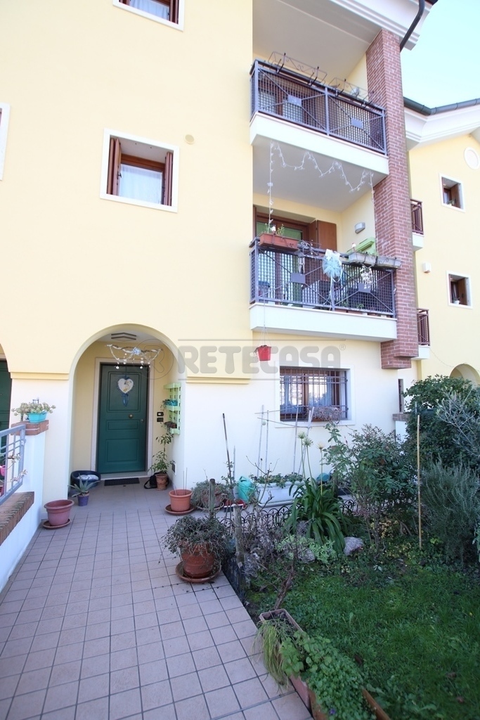 Casa indipendente con giardino a Longare