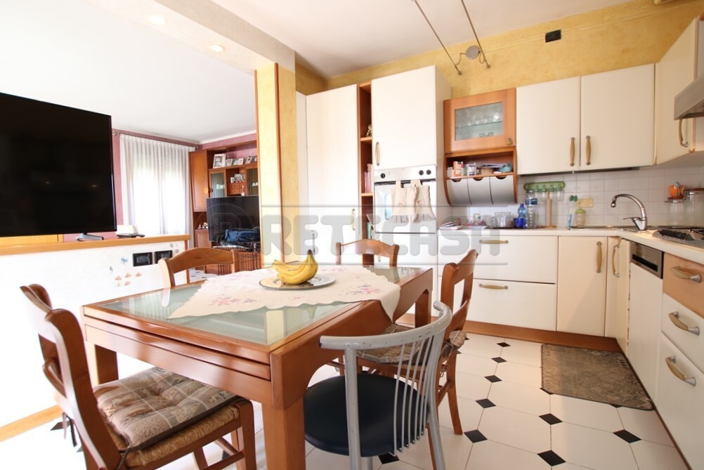 Appartamento con giardino in via pigafetta, Nanto