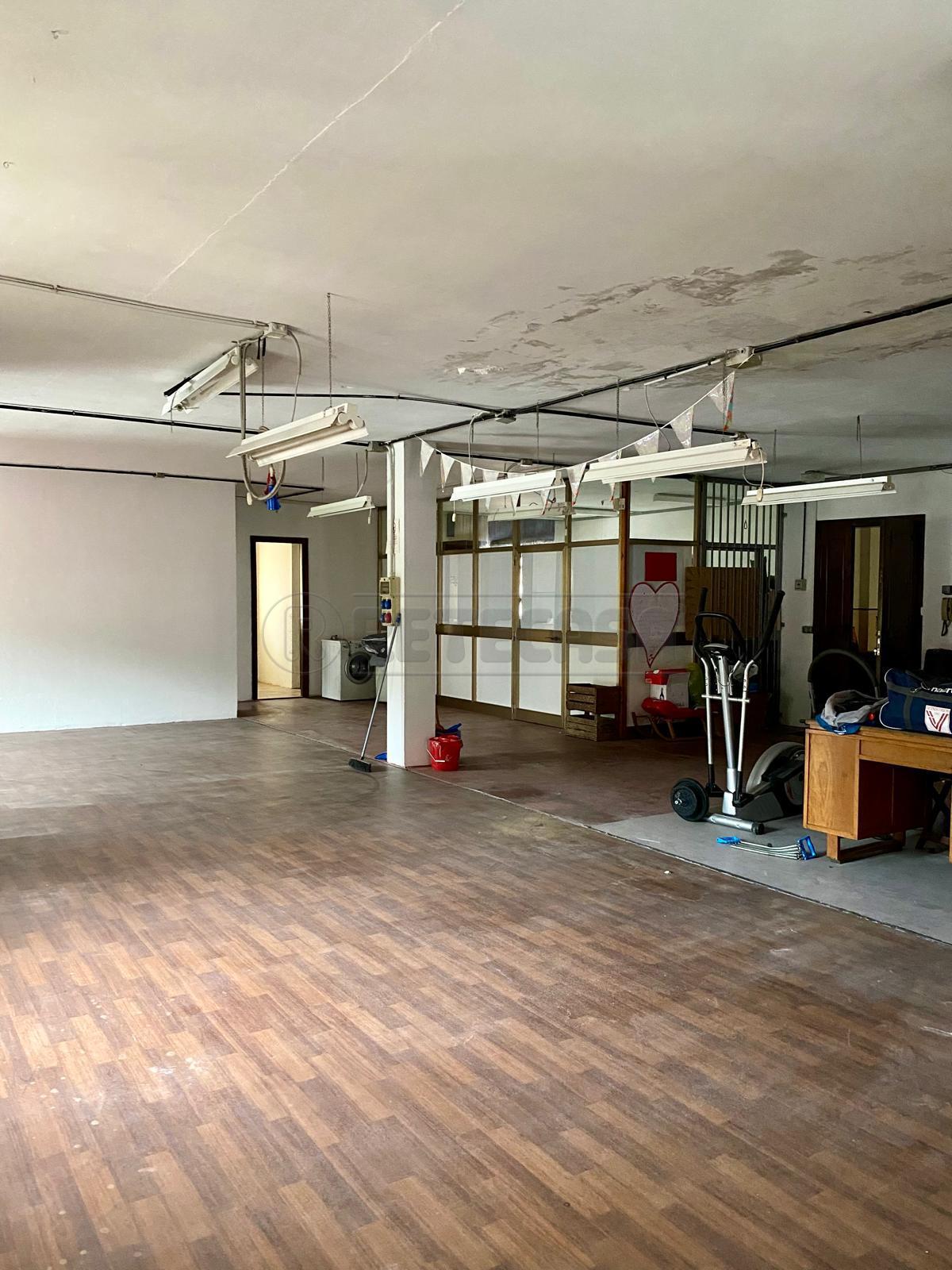 Laboratorio con terrazzo a Arcugnano