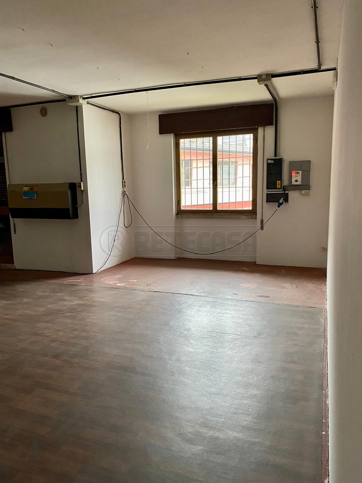 Laboratorio con terrazzo a Arcugnano