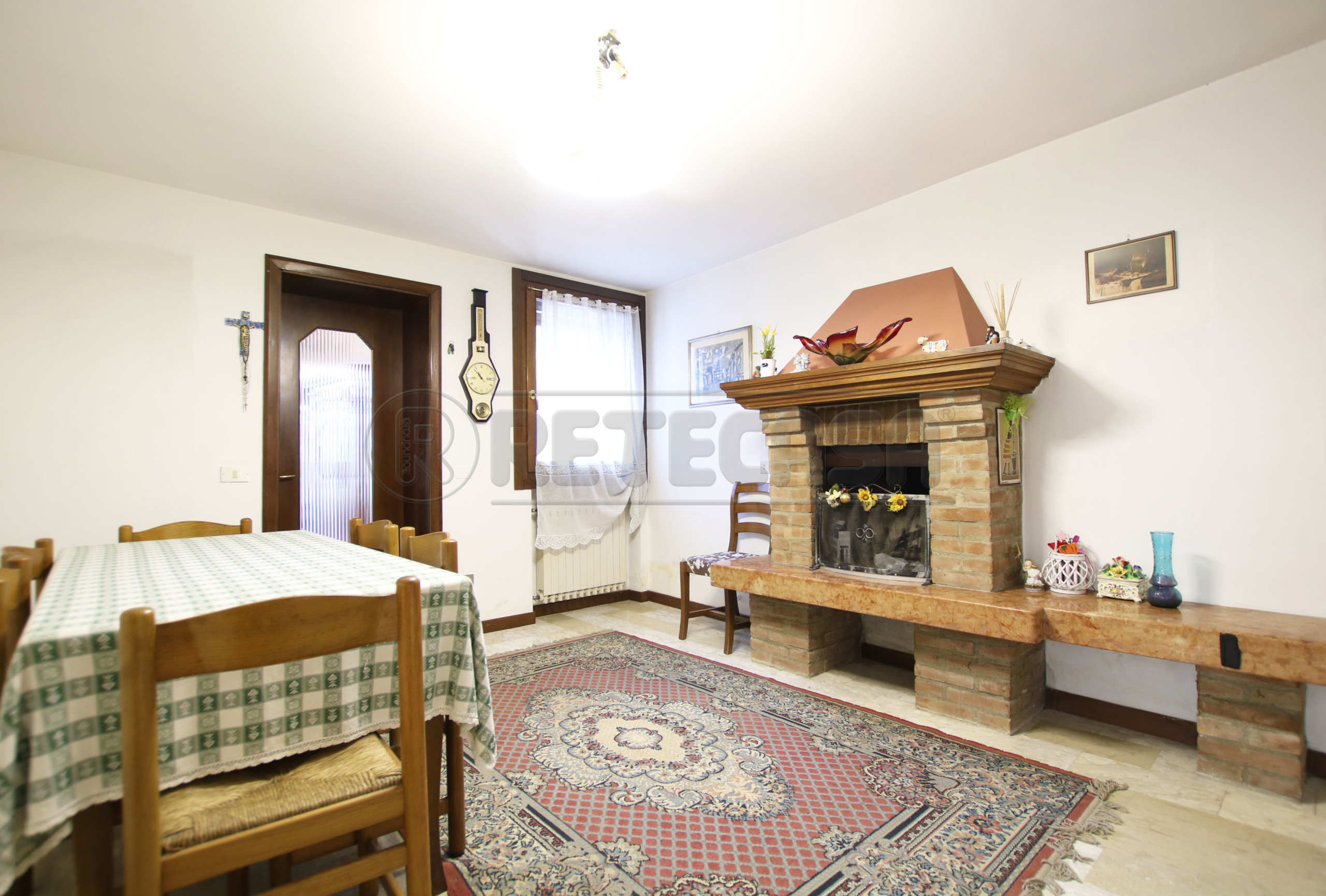 Casa indipendente con terrazzo in strada del tormeno, Vicenza