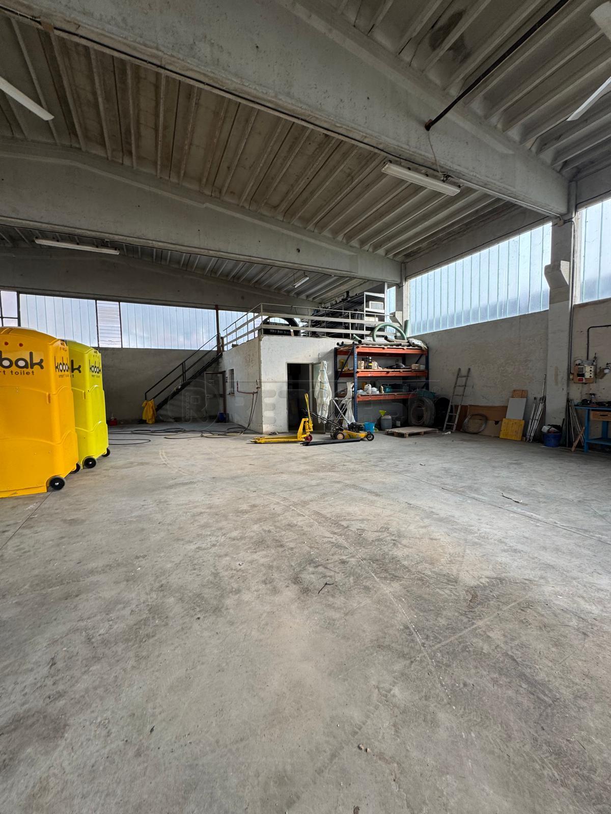 Capannone in affitto a Arcugnano