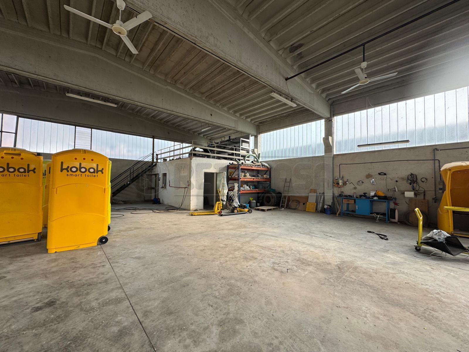 Capannone in affitto a Arcugnano