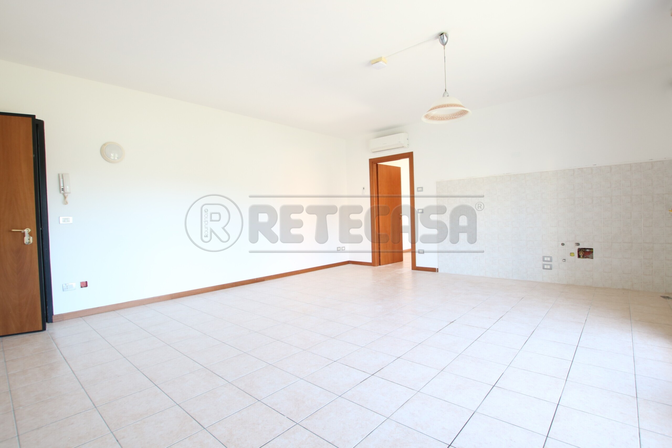 Quadrilocale con giardino in via giovanni falcone, Barbarano Mossano