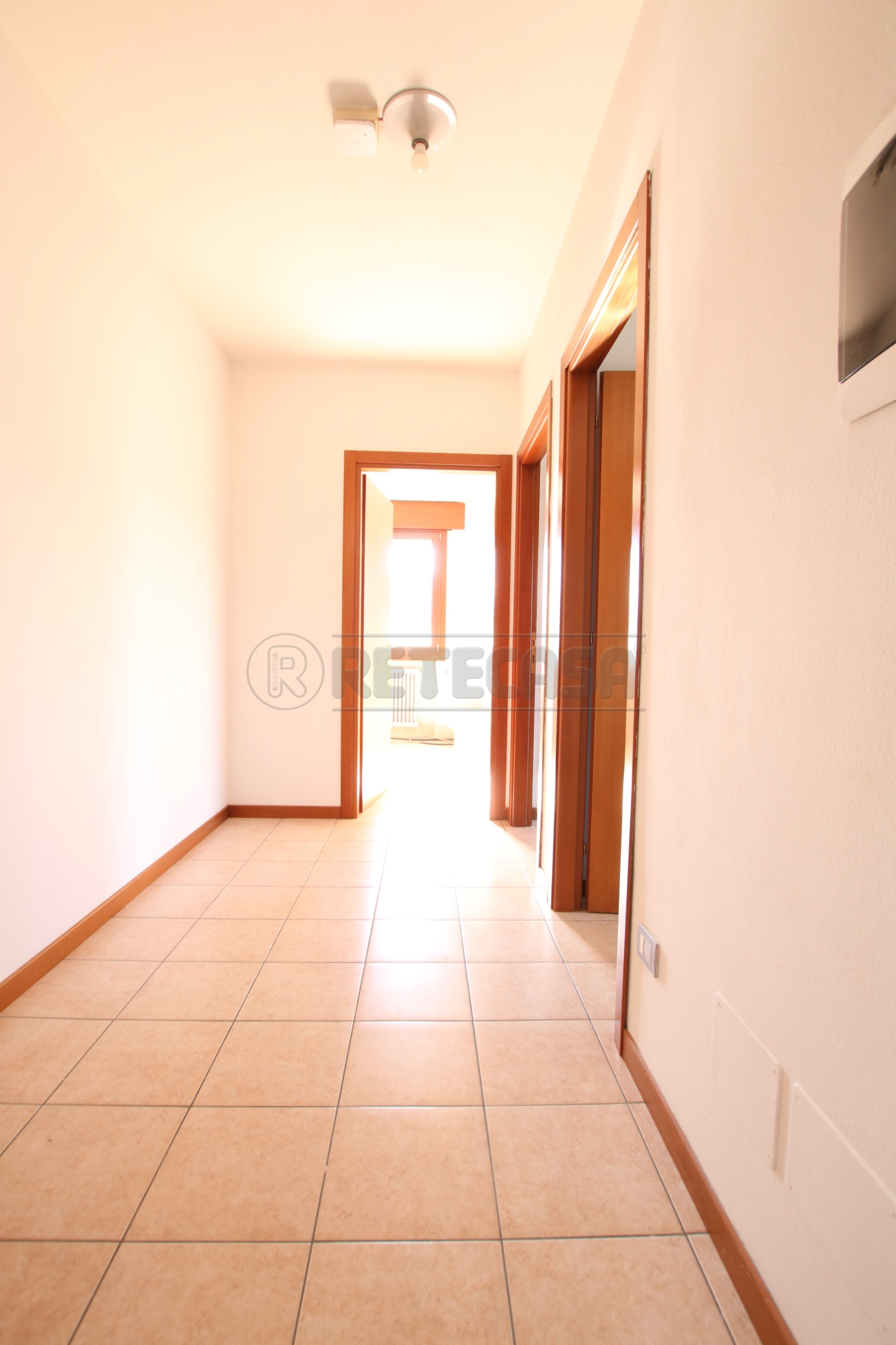 Quadrilocale con giardino in via giovanni falcone, Barbarano Mossano