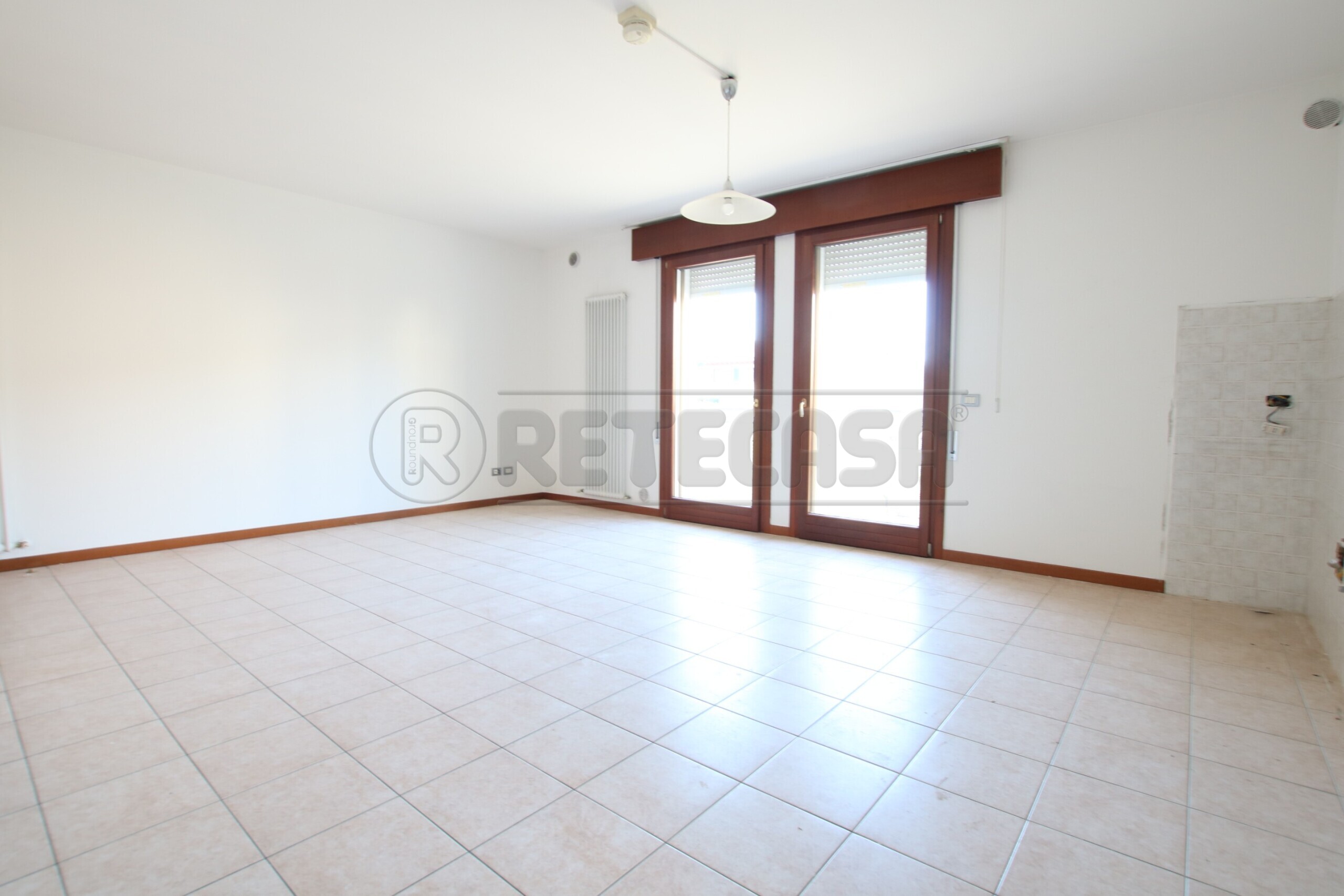 Quadrilocale con giardino in via giovanni falcone, Barbarano Mossano