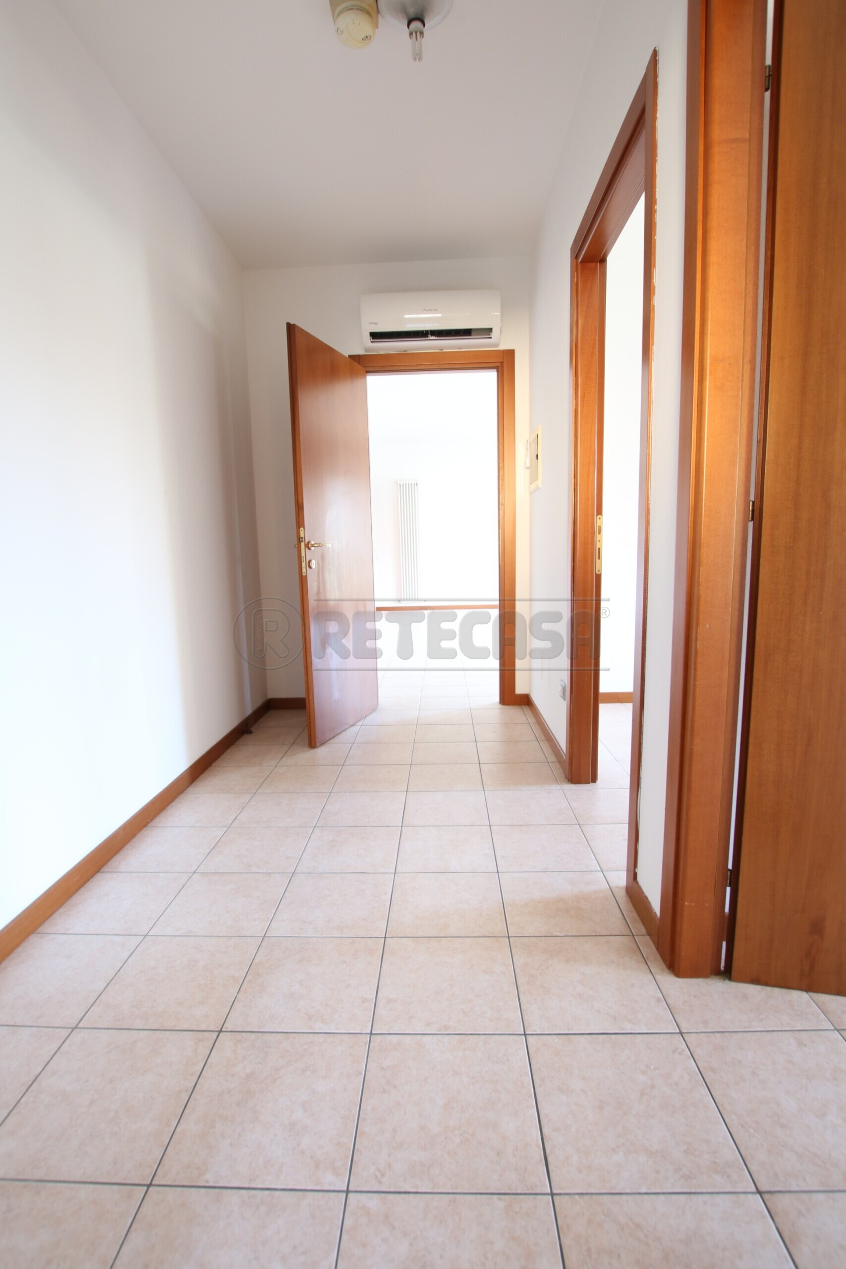 Quadrilocale con giardino in via giovanni falcone, Barbarano Mossano