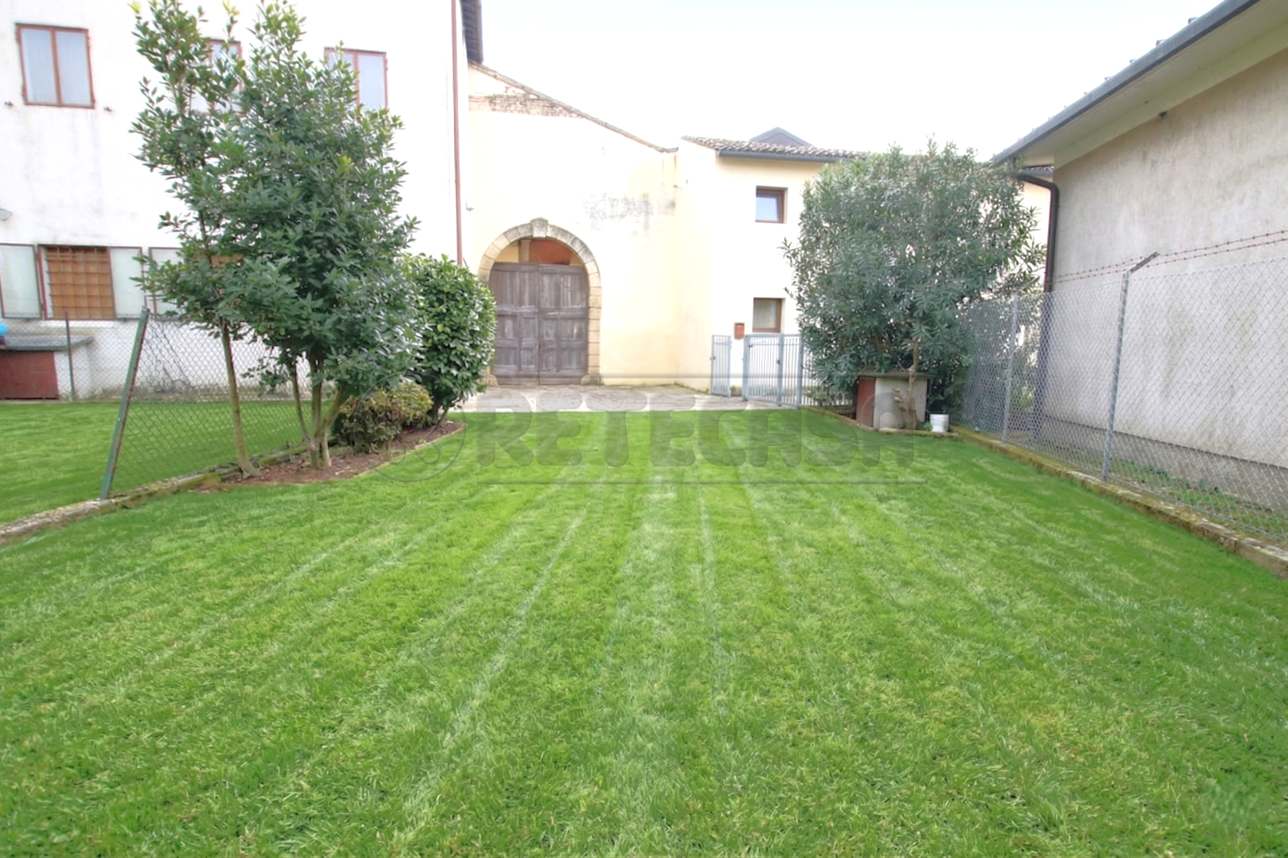 Casa indipendente con giardino in piazza guglielmo marconi, Montegalda