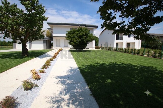 Appartamento con giardino, Caldogno cresole