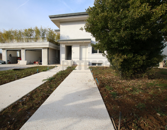 Appartamento con giardino, Caldogno cresole
