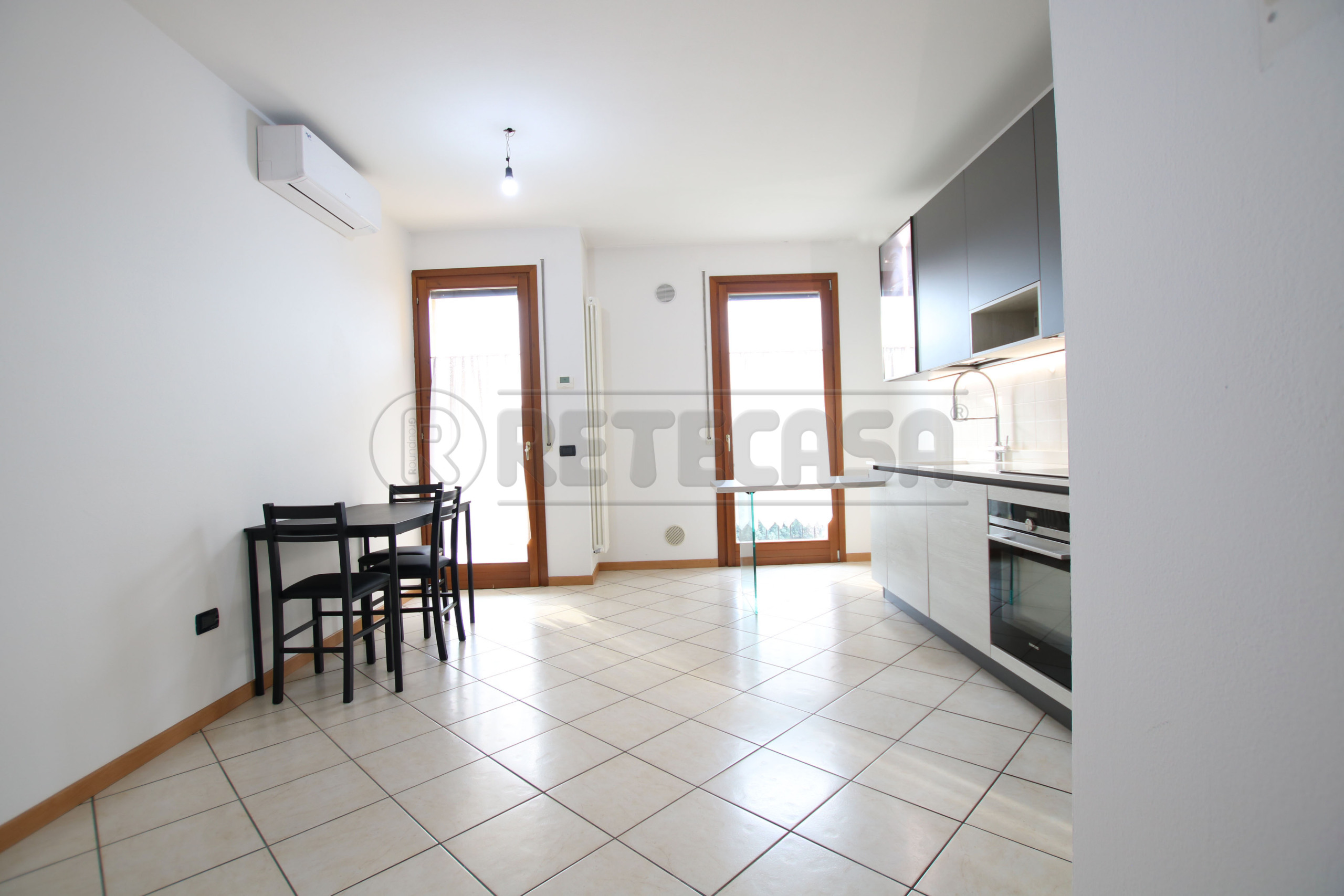 Quadrilocale con terrazzo in via giuseppe faggin, Vicenza