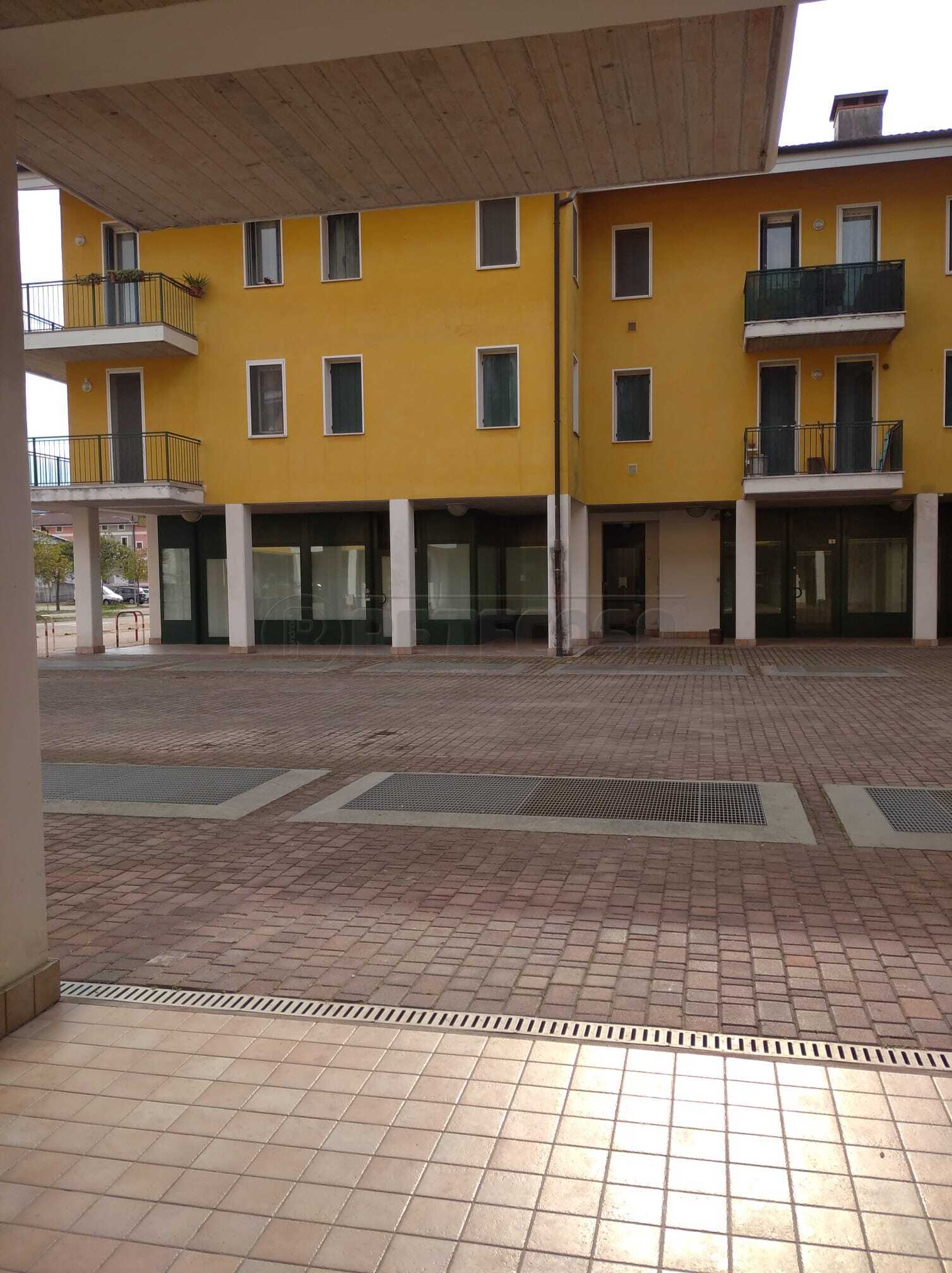 Locale commerciale in affitto in via monte lungo, Arcugnano