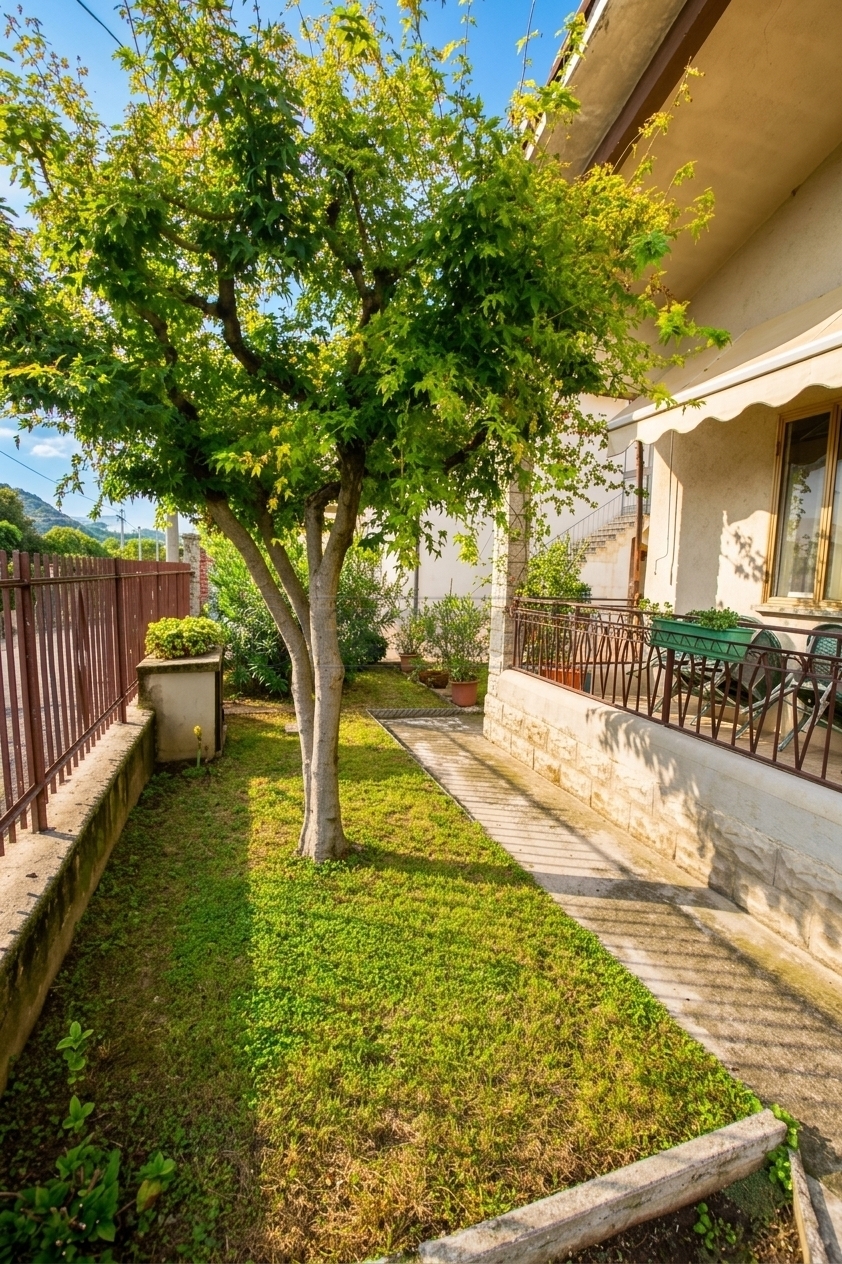 Villa con giardino in via ponza, Vicenza