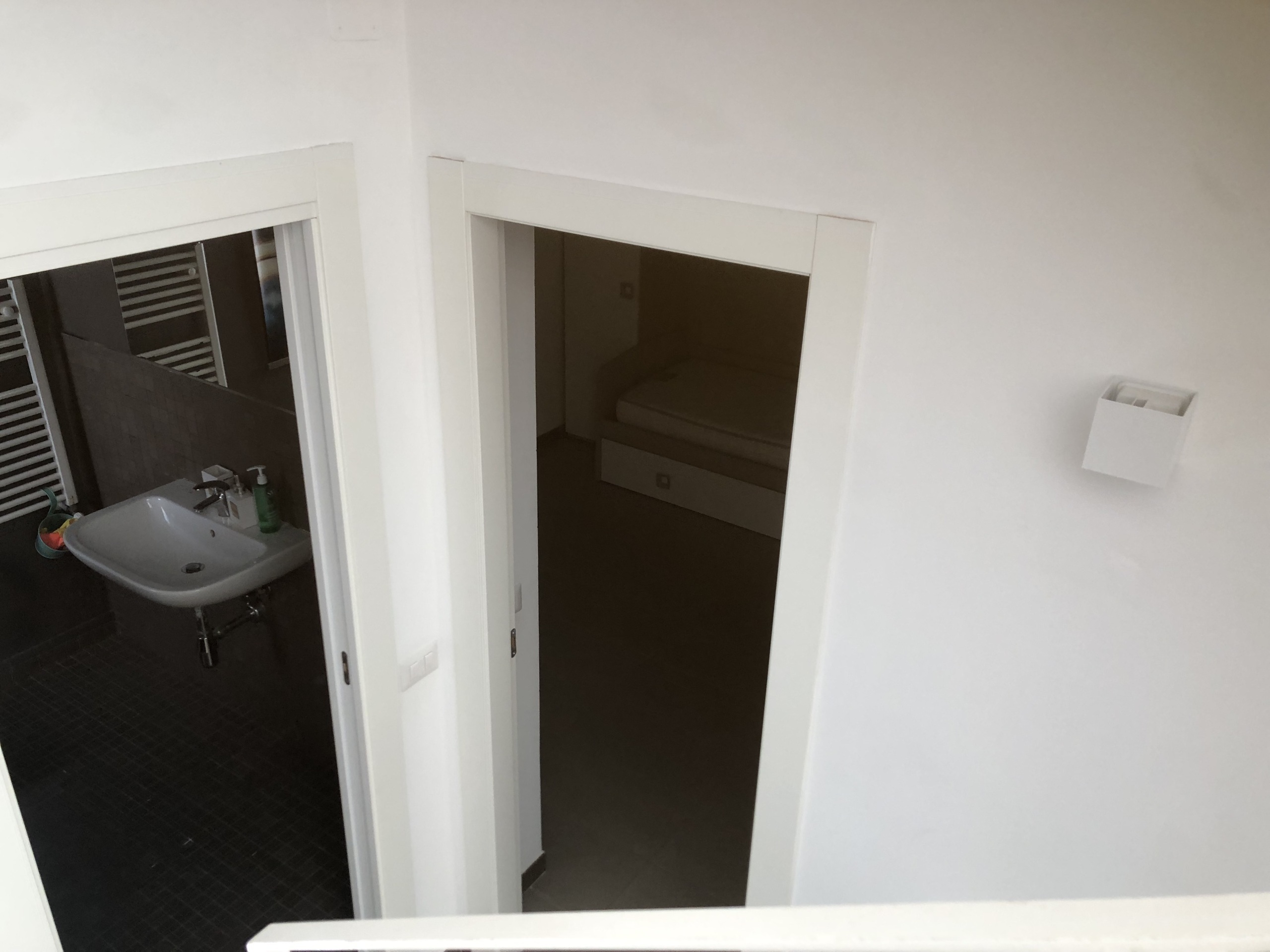 Villa con giardino in via gela, Siracusa