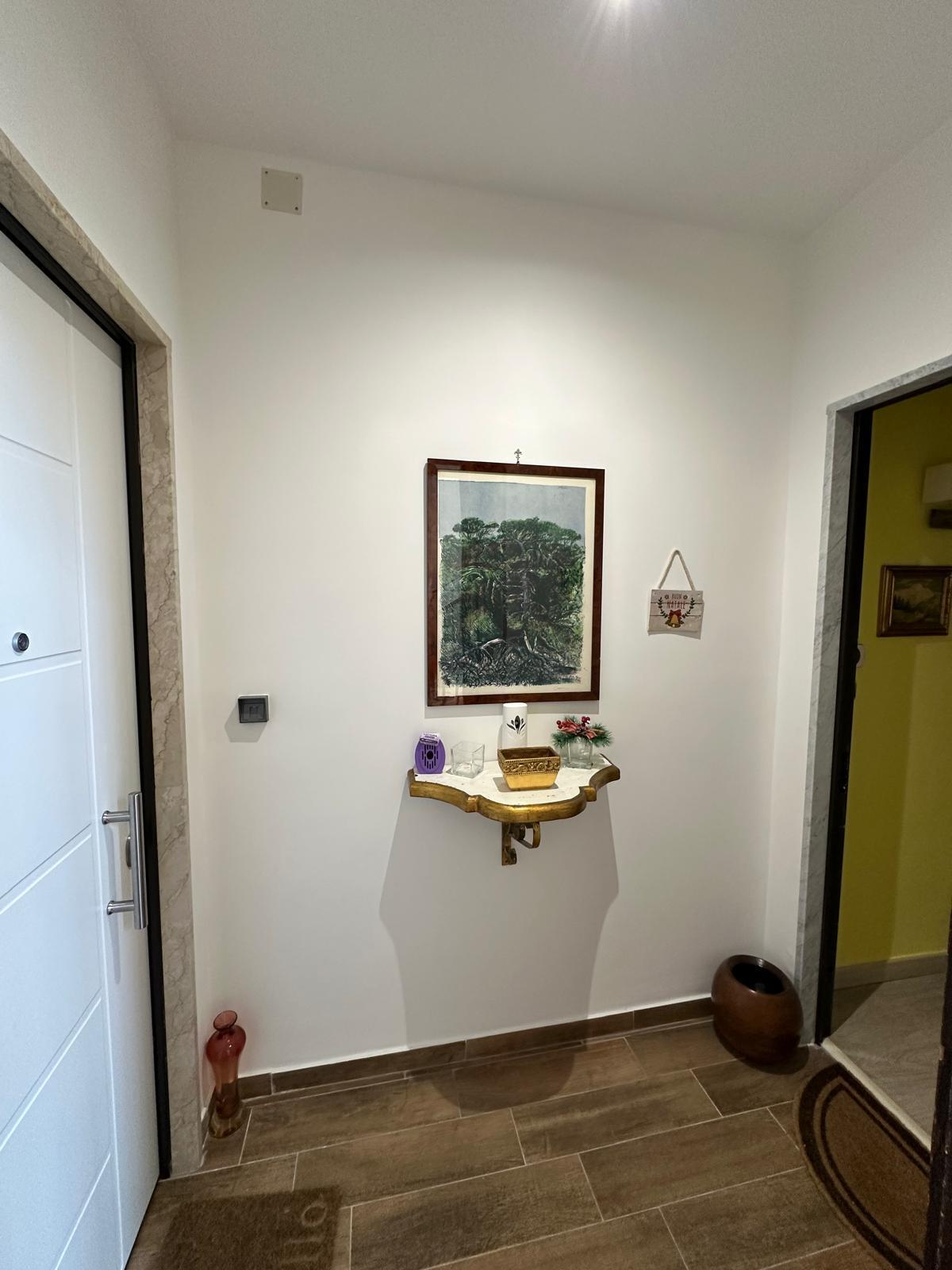 Trilocale ristrutturato in via malta, Siracusa