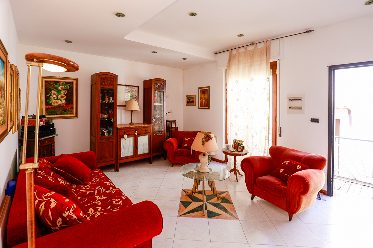 Casa indipendente con terrazzo in viale tunisi, Siracusa