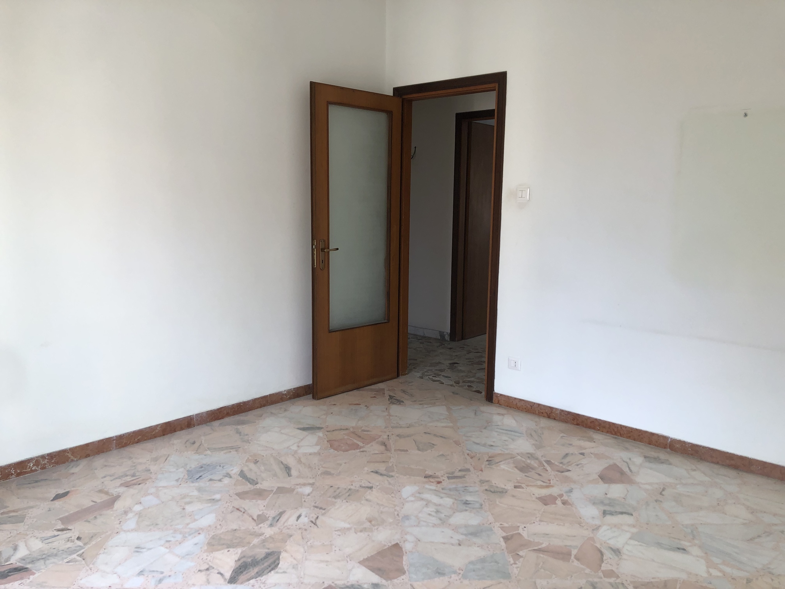 Quadrilocale in affitto in via rosolini, Siracusa