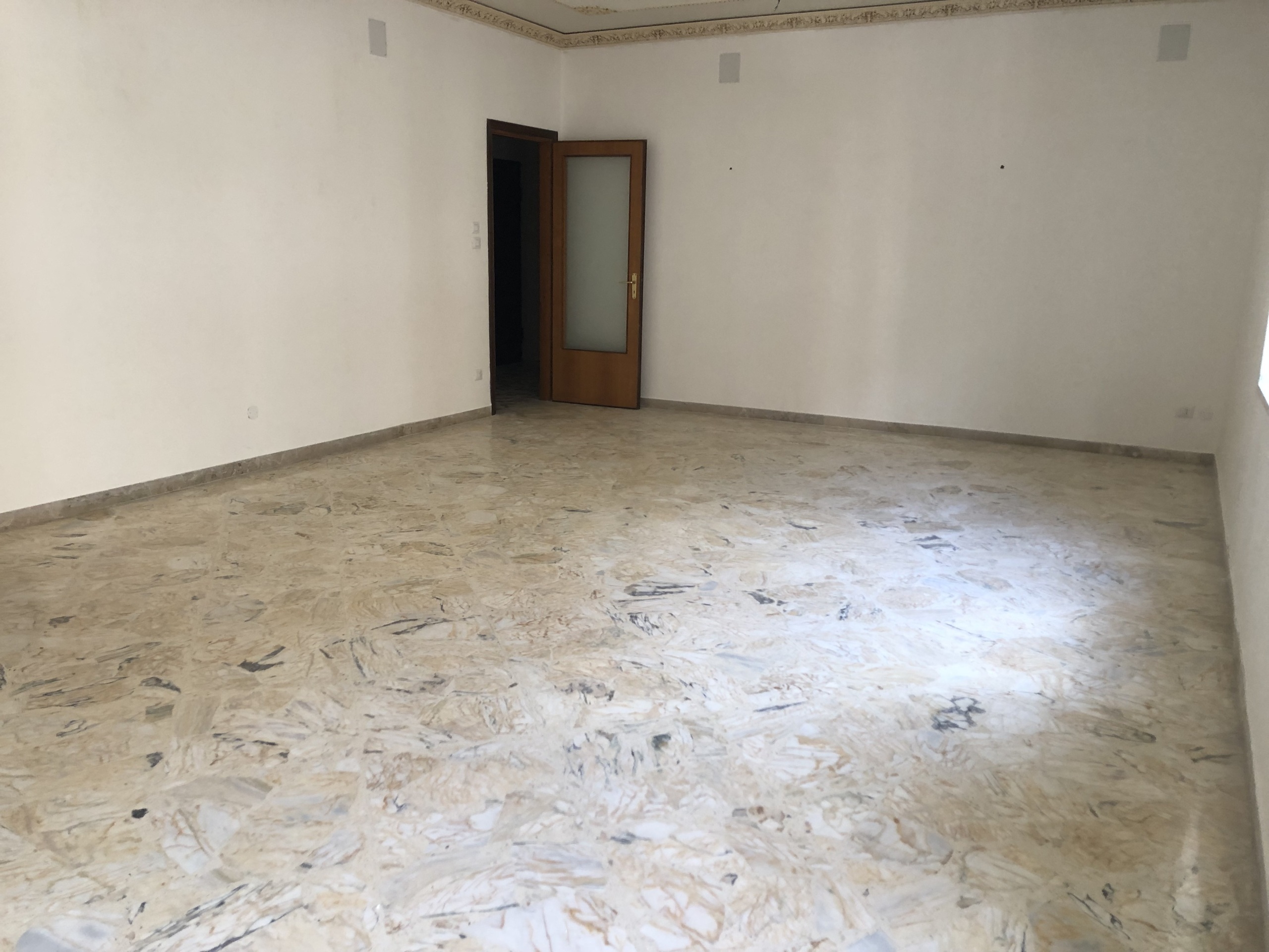 Quadrilocale in affitto in via rosolini, Siracusa