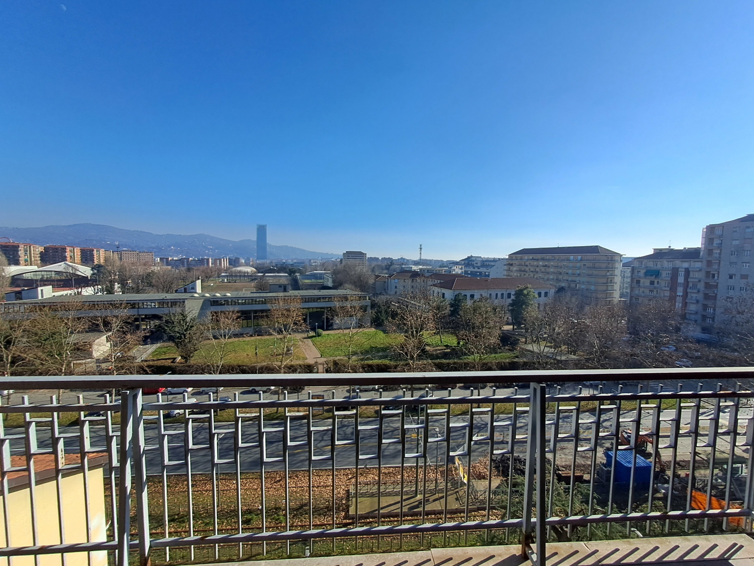 Quadrilocale con giardino in corso unione sovietica 322, Torino